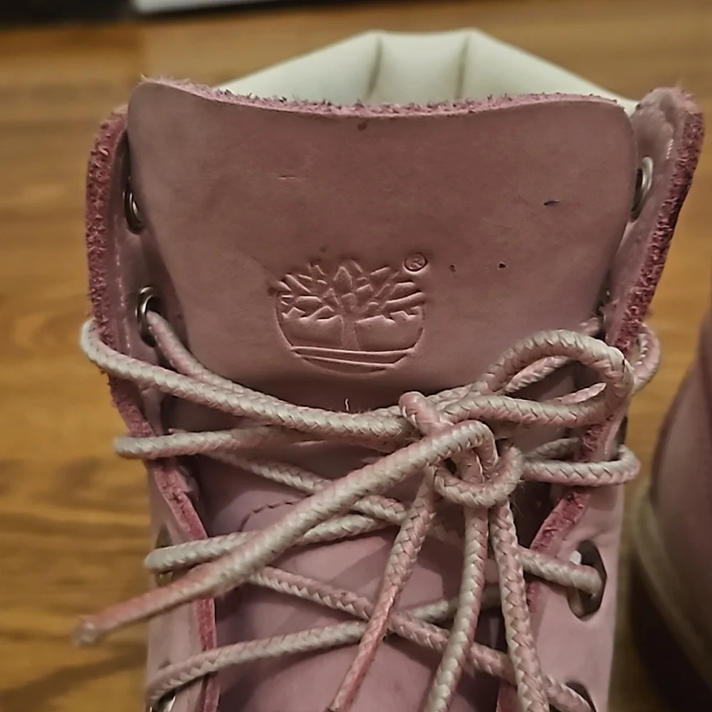 Junior Pink Timberland Leather Boots/ 4.5